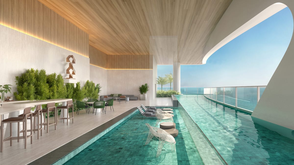 Piscina com borda infinita do Edge Condominium com vista para Fortaleza