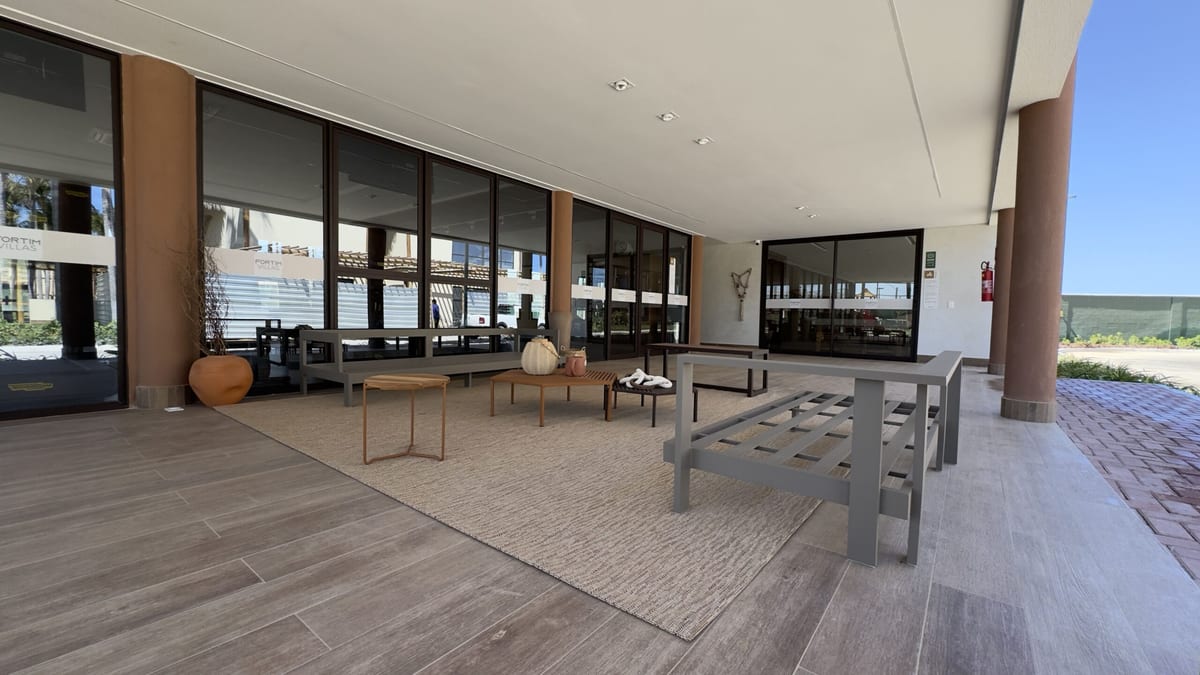 Fortim Eco Village — Terraço coberto com área de estar